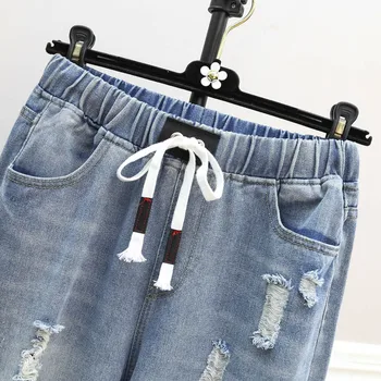 1823 Дамски дънки-зреещи Оверсайз 5XL Свободни Хип-хоп на Улицата дрехите на Модни дупки Драскотини Дантела, Тънки и светло сини дънкови панталони, женски