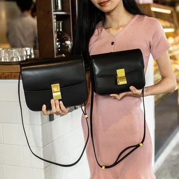 2021 Брандираната чанта през рамо за жени от естествена кожа през рамо Популярна кутия за Дамски чанти Чанта Луксозна дизайнерска малка квадратна чанта