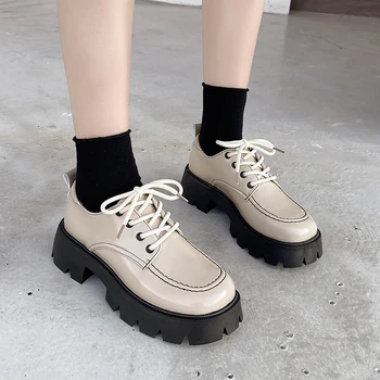 2021 Дамски ежедневни обувки-обикновена лодка с кръгло бомбе универсални обувки на платформа с шнур в британския стил Лолита Дишащи дамски мокасини на нови