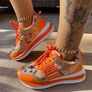 2021 Дишащи дамски маратонки Нови дантела с нисък покрив Ежедневни дамски вулканизированная обувки Удобни цвят на бонбони, Летни спортни обувки на открито
