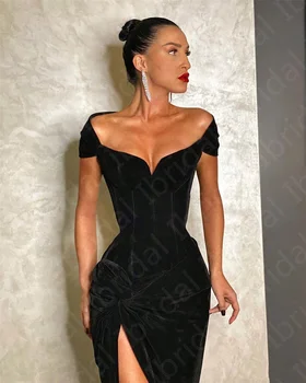 2021 Елегантни черни вечерни рокли с цепка отстрани и ръкави-капачки Сватбени рокли за гости Корсет Leaf Малка черна рокля без презрамки Ново