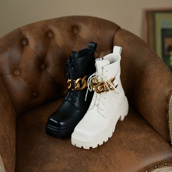 2021 Зимни дамски ботуши от естествена кожа Модни ботильоны джоб с метална верига с квадратни пръсти на дебелите обувки Дамски обувки на платформа