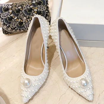 2021 Луксозни перлени дамски обувки на висок ток с остър пръсти и кристали, бели обувки на висок ток от мека естествена кожа, дамски секси сватбени обувки