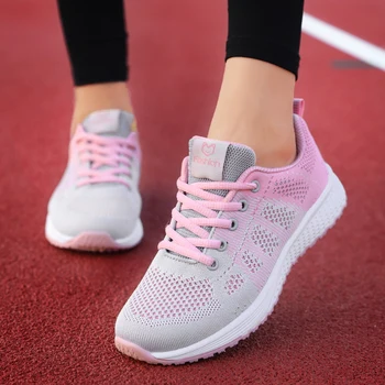 2021 Лятна дамски Ежедневни вулканизированная обувки Модни маратонки Окото дишащи спортни обувки за бягане е Лесна дамски обувки на плоска подметка