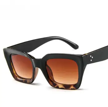 2021 нови квадратни Малки Ретро Слънчеви очила Дамски Котешко око Маркови Дизайнерски Слънчеви очила на 90-те години на Женски нитове Прозрачни нюанси Очила с UV400