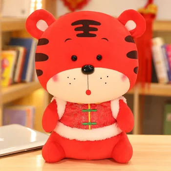 2022 Китайската Нова Година Тигър Талисман Кукла Kawai Плюшен Тигър Играчка Червен Костюм Тан Тигър Мазот Играчка плюшена Играчка за животните Детски подарък