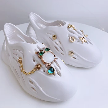 2022 Модни дамски обувки Сабо Градина с шармами Обувки на открито, Плажни сандали и Джапанки EVA Лятна Ежедневни обувки Размер 36-45
