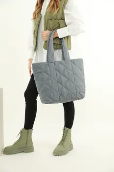 2022 Нова Мода Мека Ежедневна Чанта Дамска чанта Луксозен Дизайнерски Чанта На рамото Парашютная плат Маркова Училищна чанта чанта за лаптоп