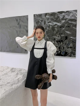 CHEERART Изкуствена кожа PU рокля на бретелях за жени без ръкави Линия на Корейската мода Черен Сладък Kawaii Мини-рокля за новородени Дрехите