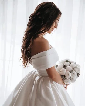 NUOXIFANG Луксозно бяло атласное бална рокля Сватбена рокля 2020 с открити рамене Струята на Параклис Апликация шаферски Рокли Vetidos de новия
