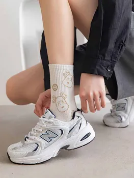 Дамски чорапи с домашен любимец принтом Harajuku Kawaii Заек Мечка Дизайн Сладки Чорапи Абстрактен Бял Черен Корейски Стил Арт Творчески Соккен Сокс