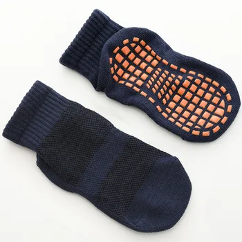 Есен Зима Пролет Лято Дишащи нескользящие чорапи за пода Чорапи за момчета и момичета Домашни бебешки, детски чорапи цветове бонбони Мрежести чорапи на щиколотке