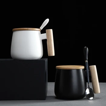 Керамични Чаши и интериор в японски стил от чаши за Кафе с капак, Лъжица с дървена дръжка Бутилки за мляко, Сок, Чай, Вода Термостойкая Домашна посуда