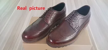 Кожени мъжки модел обувки Модни обувки-oxfords за мъже от естествена кожа с куха дърворезба Официални вечерни сватбени обувки