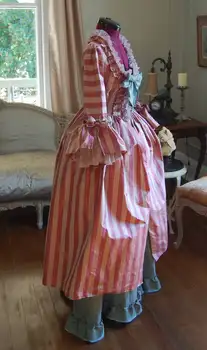 Косплейдия Мария-Антоанета Бална рокля в стил Барок Средновековна Розова Ивица Принцеса Възраждането Рокля Костюм за Карнавала на Хелоуин