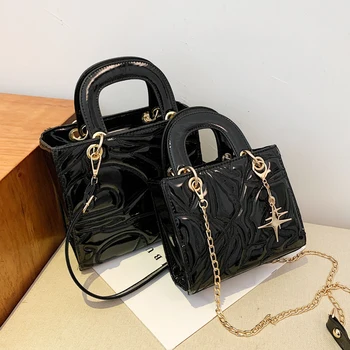 Луксозни чанти за жени от 2021 Дизайнерска чанта с бродерия Ежедневна чанта Дамска чанта през рамо Модерен портфейл Класически квадратни клатчи