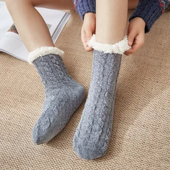 Мек дамски обувки за дома в закрито Домашни подови чорапи, Чехли Чорап За жени Спалня Силиконови нескользящие дамски чорапи Коледен подарък