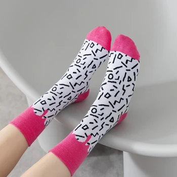 Мода Корейски Стил Графити Цвят в тон памучни дамски чорапи за екипажа Тенденция Хип-хоп с принтом Личност Спортни Чорапи Забавни чорапи