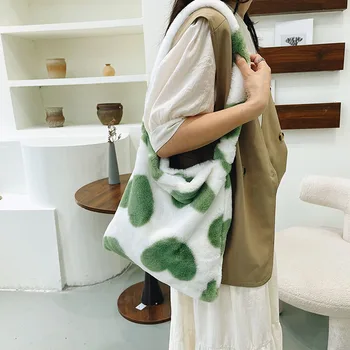 Модерна дамска чанта Love Heart с принтом Плюшен чанта през рамо за покупки на Дамски Ежедневни Есенно-зимна чанта с голям капацитет