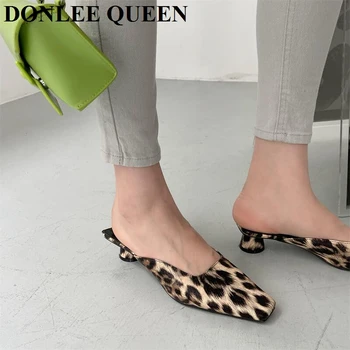 Модни леопардовые чехли за жени За ниска пета джапанки се плъзгат върху слайдовете Ежедневни чехли на открито Новата пролетно обувки на Марката Черно Бяло каре