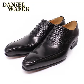 Мъжки oxfords Обувки от естествена кожа с щампи ръчно изработени от дантела с остри пръсти Кафяво-черни мъжки обувки Сватбени офис вечерни обувки