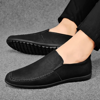 Мъжки обувки за зимата 2022 нова черна кожена обувките на един педал в есенно-зимната мъжки ежедневни модни обувки на точки