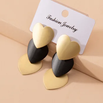 Обици под формата на любов Златен цвят Прости Сладки обеци-капки с пискюли за жени, Модни бижута Обеци на куки Сватбени Тенденции 2021 г.