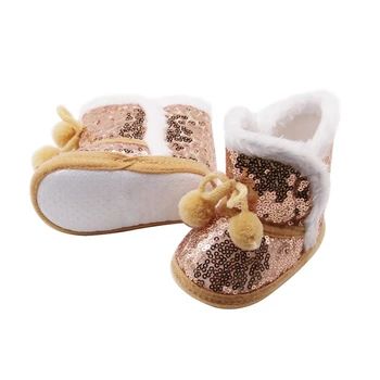 Обувки за новородени Зимни обувки за малките момчета и момичета с пайети Зимни обувки с плюшено топка Детска устойчива на плъзгане обувки за деца Памучен обувки