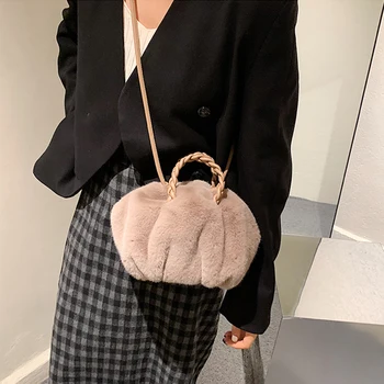 Плюшен чанта за жени Чанта през рамо 2021 Момиче-купувачът Модни и Ежедневни зимни однотонная тканая дръжка Мека плиссированная дизайнерска чанта