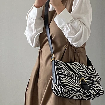 Реколта дамски холщовая чанта на рамото с шарките на Зебра в контрастен цвят Дамски чанти за Ежедневни Дамски чанти Голям капацитет