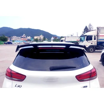 Спойлер Въглеродните Повърхността на Материал ABS Вид на задния багажник на кола Спойлер на покрива TE За Hyundai i20 2020