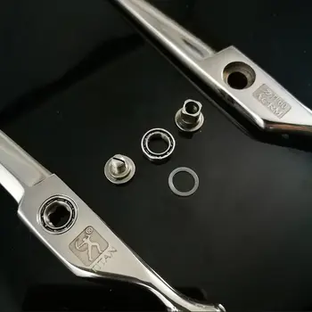 Титанов фризьорски ножици фризьорски ножици на кабинковия инструмент 6,0-цолови професионални фризьорски ножици