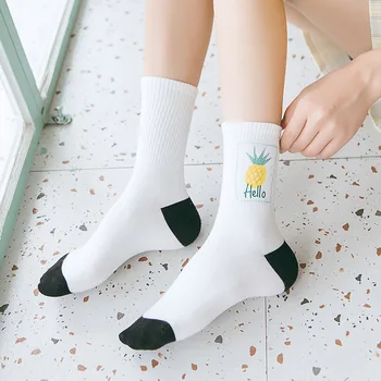 Чорапи през пролетта и есента стил Дамски памучни Чорапи с тръбите Есенните Модни Тънки Чорапи, Спортни Чорапи на Едро на ЕС 35-43 Размер
